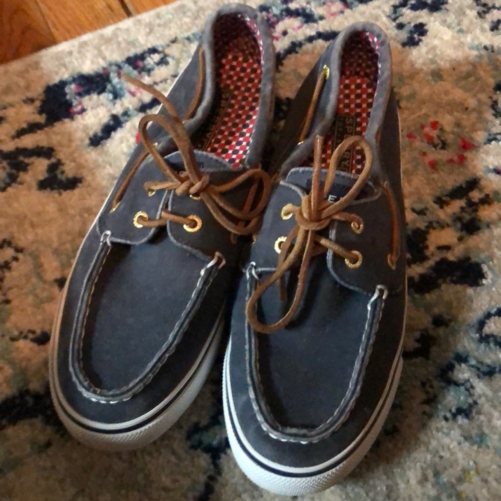 Sperry canvas shoes